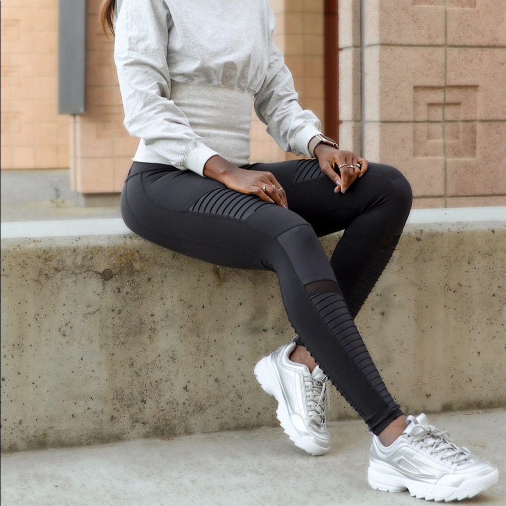 Alo Yoga Moto Legging